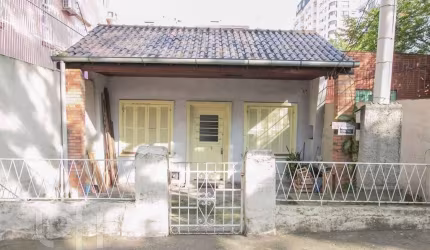 Casa com 2 quartos à venda na Rua Anita Garibaldi, 393, Mont Serrat, Porto Alegre, 81 m2 por R$ 800.000