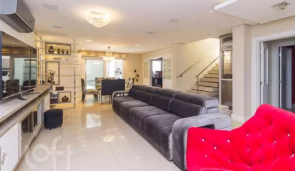 Casa com 4 quartos à venda na Rua Paulo Bento Lobato, 190, Cristo Redentor, Porto Alegre, 554 m2 por R$ 2.690.000