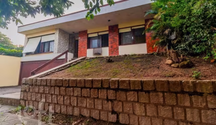 Casa com 3 quartos à venda na Travessa Porto Príncipe, 134, Jardim Lindóia, Porto Alegre, 191 m2 por R$ 840.000