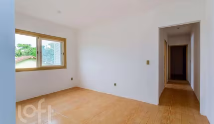 Apartamento com 2 quartos à venda na Rua Antônio Divan, 409, Teresópolis, Porto Alegre, 71 m2 por R$ 235.000
