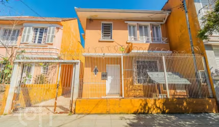 Casa com 2 quartos à venda na Rua São Carlos, 1204, Floresta, Porto Alegre, 99 m2 por R$ 780.000