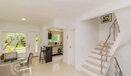Casa em condomínio fechado com 3 quartos à venda na Avenida Padre Cacique, 1870, Cristal, Porto Alegre, 250 m2 por R$ 1.900.000