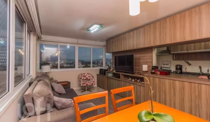 Apartamento com 3 quartos à venda na Rua Riveira, 280, Petrópolis, Porto Alegre, 67 m2 por R$ 712.000