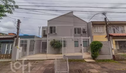 Casa com 3 quartos à venda na Rua Márcio Dias, 480, Nonoai, Porto Alegre, 230 m2 por R$ 1.300.000