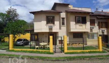 Casa com 3 quartos à venda na Avenida da Cavalhada, 6245, Ipanema, Porto Alegre, 130 m2 por R$ 590.000