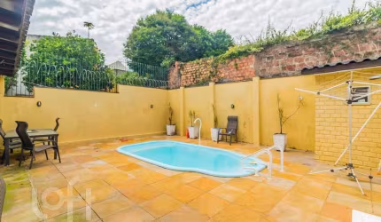 Casa com 3 quartos à venda na Rua Lloyd de Andrade Polidoro, 55, Ipanema, Porto Alegre, 239 m2 por R$ 807.500