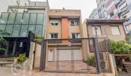 Casa com 4 quartos à venda na Avenida Mariland, 642, Auxiliadora, Porto Alegre, 233 m2 por R$ 2.700.000