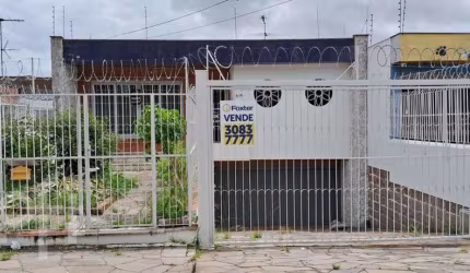Casa com 3 quartos à venda na Rua Doutor Murtinho, 316, Bom Jesus, Porto Alegre, 259 m2 por R$ 700.000