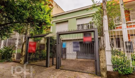 Casa com 3 quartos à venda na Avenida Taquara, 111, Petrópolis, Porto Alegre, 165 m2 por R$ 638.300
