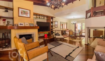 Casa com 3 quartos à venda na Rua Almirante Delamare, 170, Tristeza, Porto Alegre, 326 m2 por R$ 1.235.000
