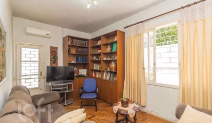 Casa com 4 quartos à venda na Avenida Guido Mondin, 757, São Geraldo, Porto Alegre, 321 m2 por R$ 1.400.000