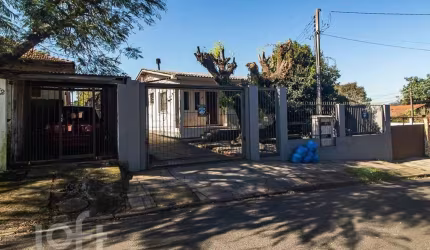 Casa com 6 quartos à venda na Beco Pedro Rodrigues Bittencourt, 150, Vila Nova, Porto Alegre, 250 m2 por R$ 700.000