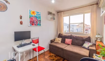 Apartamento com 2 quartos à venda na Rua Camaquã, 55, Camaquã, Porto Alegre, 57 m2 por R$ 189.000