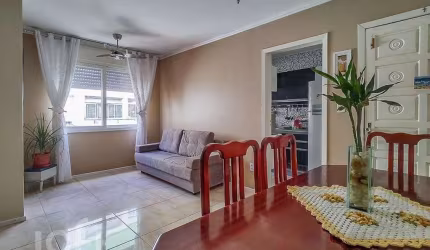 Apartamento com 2 quartos à venda na Rua Hermeto Bermudez, 450, Passo das Pedras, Porto Alegre, 58 m2 por R$ 220.000