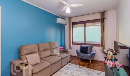 Apartamento com 2 quartos à venda na Rua Júlio Verne, 736, Santa Maria Goretti, Porto Alegre, 60 m2 por R$ 250.000