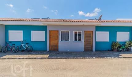 Casa em condomínio fechado com 2 quartos à venda na Avenida Principal da Ponta Grossa, 1560, Ponta Grossa, Porto Alegre, 46 m2 por R$ 190.000