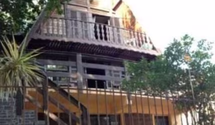 Casa com 3 quartos à venda na Rua Doutor Prudente de Moraes, 249, Chácara das Pedras, Porto Alegre, 435 m2 por R$ 1.000.000