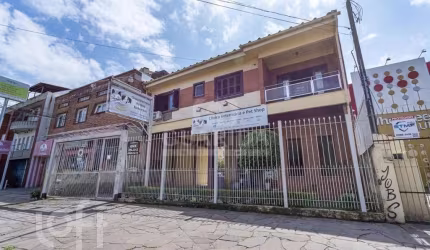 Casa com 4 quartos à venda na Rua Coronel Massot, 260, Cristal, Porto Alegre, 384 m2 por R$ 1.615.000