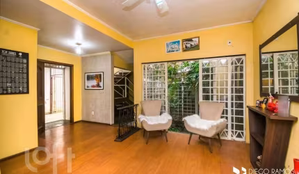 Casa com 5 quartos à venda na Rua Palestina, 53, Jardim do Salso, Porto Alegre, 980 m2 por R$ 1.170.000