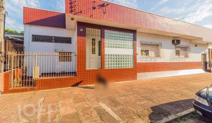 Casa com 4 quartos à venda na Rua Humberto de Campos, 1340, Partenon, Porto Alegre, 500 m2 por R$ 1.300.000