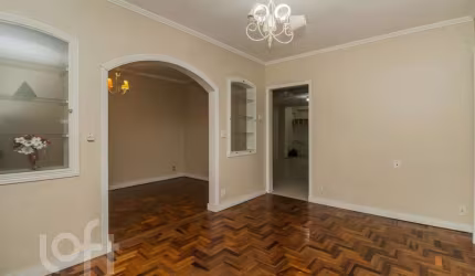 Casa com 8 quartos à venda na Rua Ângelo Crivellaro, 346, Jardim do Salso, Porto Alegre, 389 m2 por R$ 1.140.000