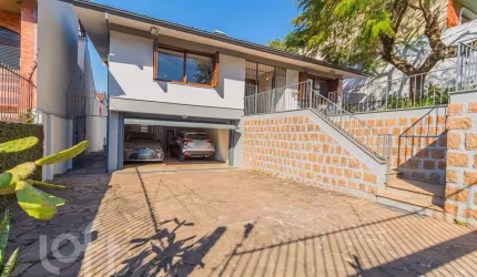 Casa com 5 quartos à venda na Rua Hipólito da Costa, 386, Santa Tereza, Porto Alegre, 357 m2 por R$ 990.000