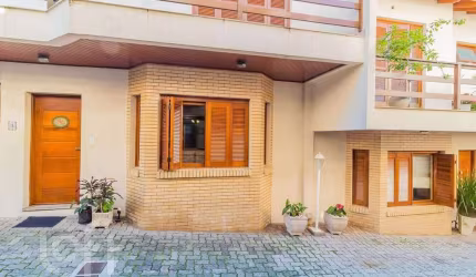 Casa em condomínio fechado com 3 quartos à venda na Rua Dário Totta, 2171, Camaquã, Porto Alegre, 187 m2 por R$ 690.000
