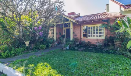Casa em condomínio fechado com 4 quartos à venda na Rua Tocantins, 869, Agronomia, Porto Alegre, 212 m2 por R$ 895.000