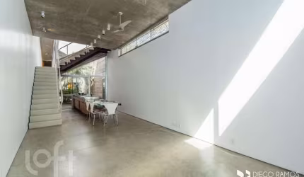 Casa com 2 quartos à venda na Avenida Bastian, 259, Menino Deus, Porto Alegre, 240 m2 por R$ 1.600.000