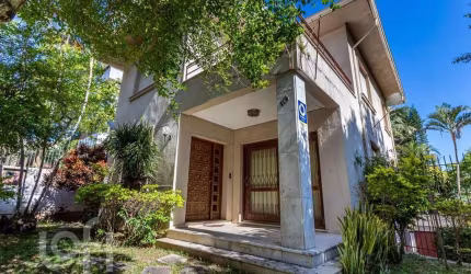 Casa com 3 quartos à venda na Rua Ferreira Viana, 175, Petrópolis, Porto Alegre, 227 m2 por R$ 1.070.000