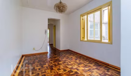 Apartamento com 2 quartos à venda na Rua Teixeira de Freitas, 41, Santo Antônio, Porto Alegre, 65 m2 por R$ 233.000