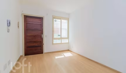 Apartamento com 2 quartos à venda na Rua Padre João Batista Reus, 3347, Cavalhada, Porto Alegre, 54 m2 por R$ 200.000
