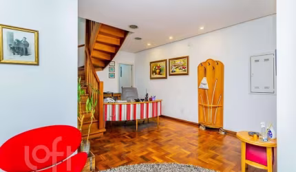 Casa com 4 quartos à venda na Rua Washington Luiz, 342, Centro Histórico, Porto Alegre, 220 m2 por R$ 950.000