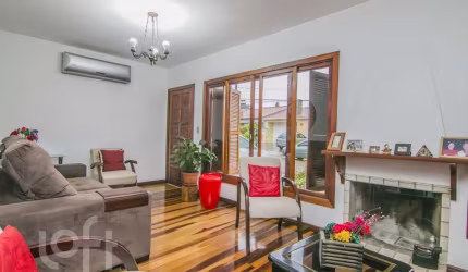 Casa em condomínio fechado com 3 quartos à venda na Avenida Edgar Pires de Castro, 1100, Hípica, Porto Alegre, 110 m2 por R$ 450.000