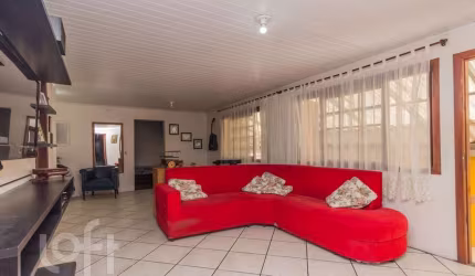 Casa com 6 quartos à venda na Rua Alberto Silva, 810, Vila Ipiranga, Porto Alegre, 206 m2 por R$ 2.000.000