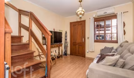 Casa em condomínio fechado com 3 quartos à venda na Rua Sílvio Silveira Soares, 2406, Cavalhada, Porto Alegre, 103 m2 por R$ 350.000