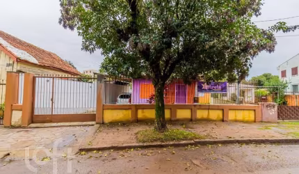 Casa com 2 quartos à venda na Rua Canela, 247, Cavalhada, Porto Alegre, 346 m2 por R$ 200.000
