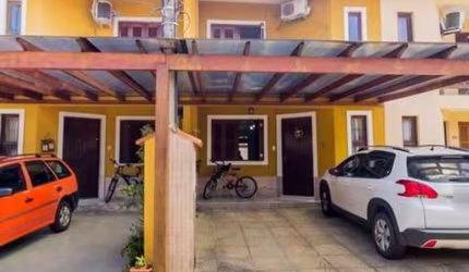 Casa em condomínio fechado com 2 quartos à venda na Avenida Edgar Pires de Castro, 1286, Hípica, Porto Alegre, 66 m2 por R$ 350.000