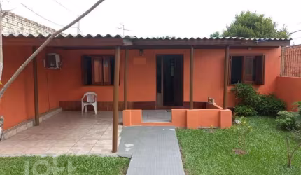 Casa com 2 quartos à venda na Ozório José Martins, 200, Vila Nova, Porto Alegre, 104 m2 por R$ 220.000