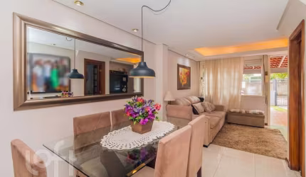 Casa com 3 quartos à venda na Rua Doutor Galdino Nunes Vieira, 131, Jardim Itu Sabará, Porto Alegre, 140 m2 por R$ 645.000