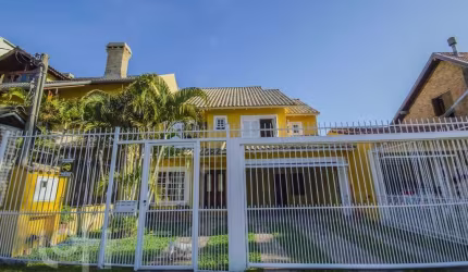 Casa com 3 quartos à venda na Rua Josué Guimarães, 115, Espírito Santo, Porto Alegre, 208 m2 por R$ 960.000