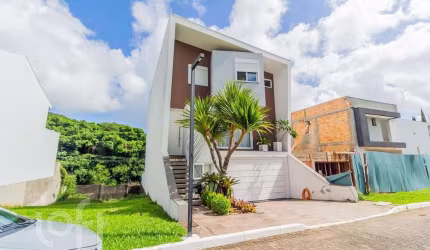 Casa em condomínio fechado com 3 quartos à venda na Rua Adriano Pereira da Silva, 450, Vila Nova, Porto Alegre, 296 m2 por R$ 1.790.000