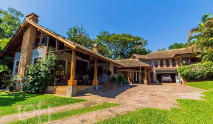 Casa com 3 quartos à venda na Estrada Costa Gama, 955, Hípica, Porto Alegre, 355 m2 por R$ 2.698.475