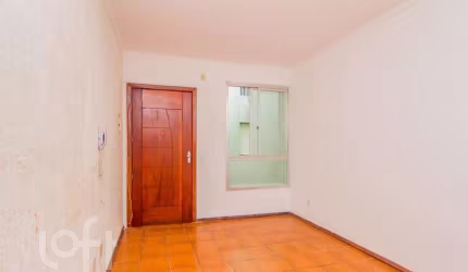 Apartamento com 2 quartos à venda na Rua Padre João Batista Reus, 3347, Cavalhada, Porto Alegre, 54 m2 por R$ 195.000