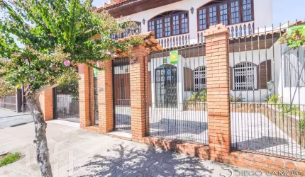 Casa com 5 quartos à venda na Travessa Kuluene, 399, Coronel Aparício Borges, Porto Alegre, 386 m2 por R$ 646.000