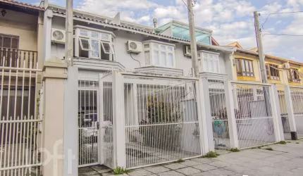 Casa com 3 quartos à venda na Rua Marina Sirângelo Castello, 49, Jardim Itu Sabará, Porto Alegre, 249 m2 por R$ 750.000