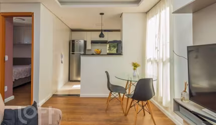 Apartamento com 2 quartos à venda na Rua Atílio Supertti, 2164, Vila Nova, Porto Alegre, 40 m2 por R$ 199.900