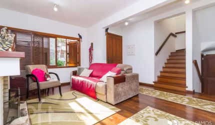 Casa em condomínio fechado com 4 quartos à venda na Praça São Caetano, 90, Teresópolis, Porto Alegre, 195 m2 por R$ 1.350.000