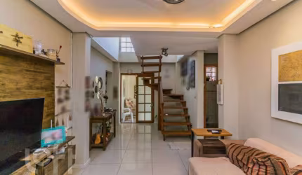 Casa com 4 quartos à venda na Rua Dona Firmina, 459, Vila João Pessoa, Porto Alegre, 296 m2 por R$ 570.000