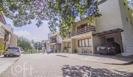 Casa em condomínio fechado com 3 quartos à venda na Estrada João de Oliveira Remião, 1761, Lomba do Pinheiro, Porto Alegre, 241 m2 por R$ 950.000